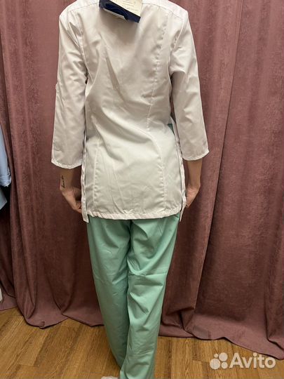 Медицинский костюм женский