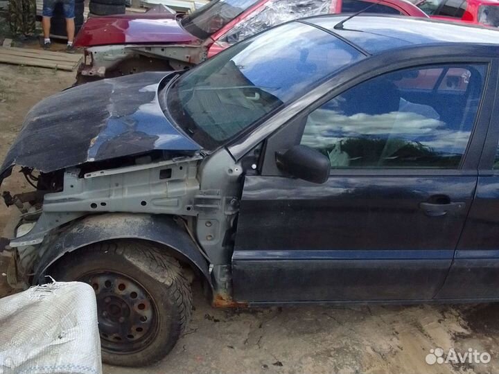 Кузов по частям Форд Фьюжен 1.6 МКПП 2005г