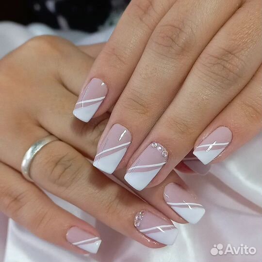 Маникюр комби и обрезной, наращивание ногтей