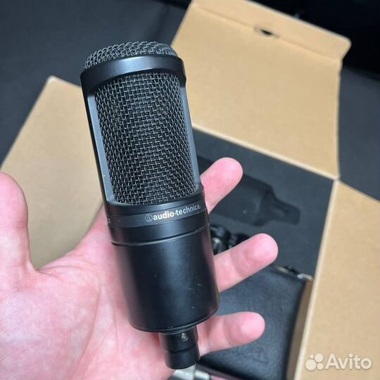 Микрофон Audio Technica AT 2020 XLR