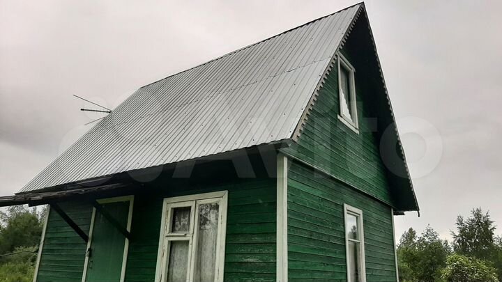Дача 20 м² на участке 8 сот.