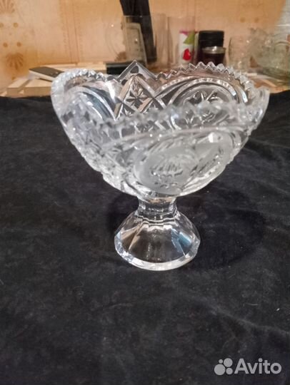 Хрустальная ваза