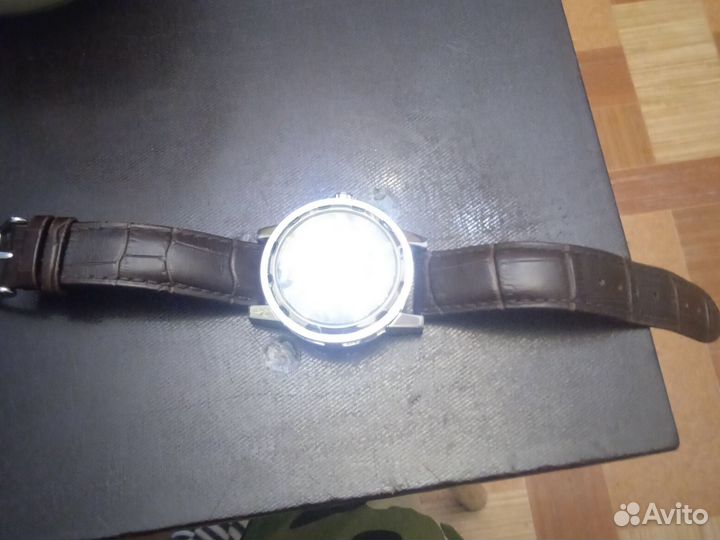 Часы скелетон