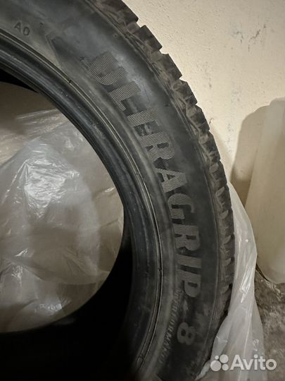 Goodyear UltraGrip 8 285/45 R20