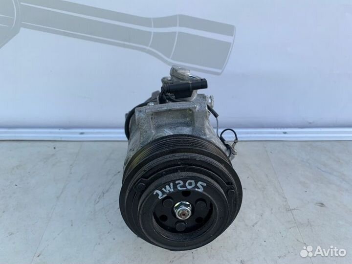 Компрессор кондиционера Mercedes-Benz C C205