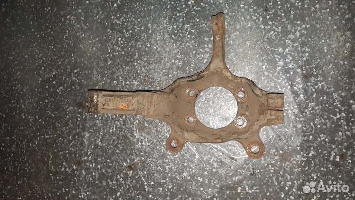 Кулак поворотный передний правый Nissan Qashqai