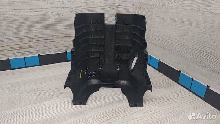 Кожух рулевой колонки Mitsubishi Pajero V8