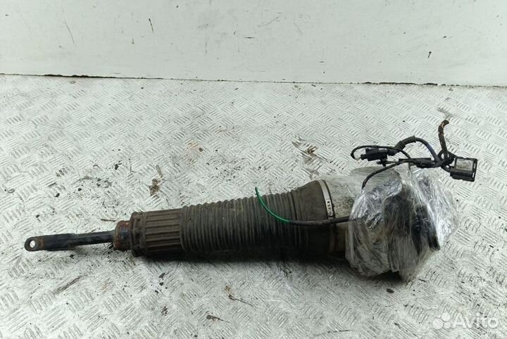 Амортизатор/стойка передняя правая Audi A8/S8