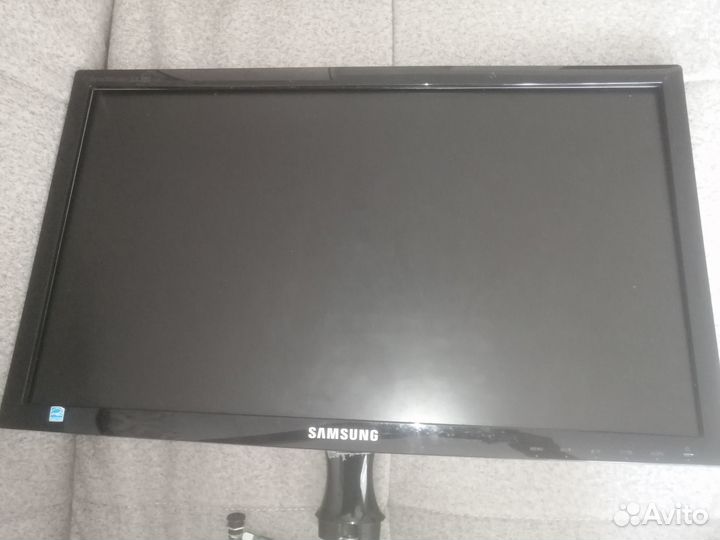 Монитор Samsung SyncMaster SA300