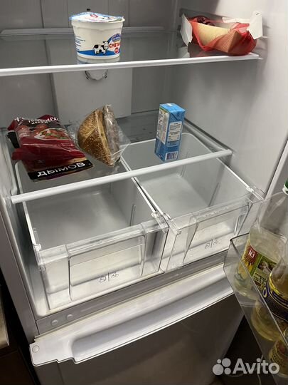 Холодильник Hotpoint Ariston