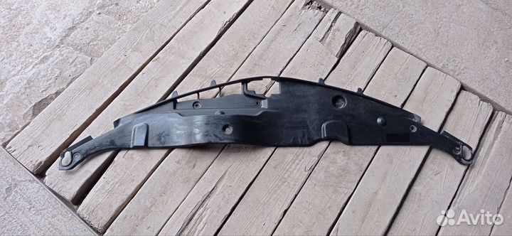 Пыльник на Камри 40