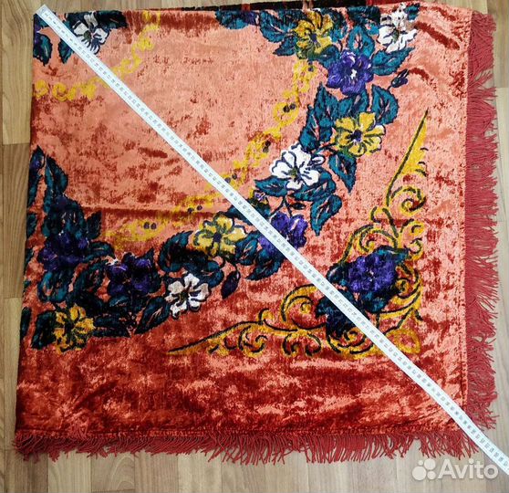 Советские плюшевые скатерти, ковер