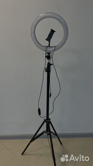 Штатив для телефона с лампой