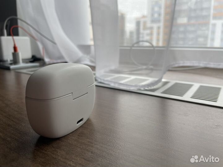 Беспроводные наушники JBL 215tws