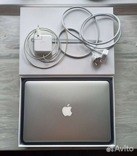 Ноутбук Apple MacBook Air 13 2017