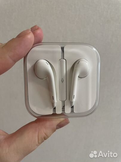 Наушники Apple EarPods с разъёмом 3,5 мм, белый