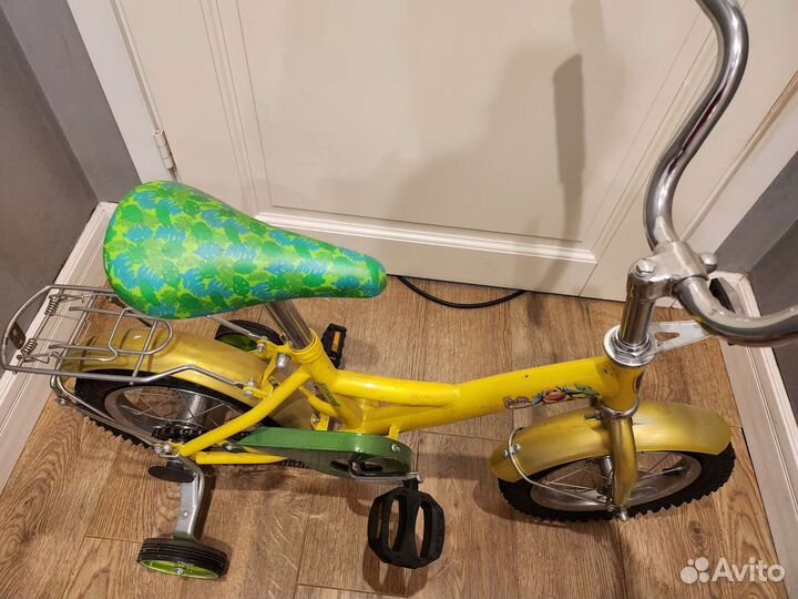 Детский велосипед четырехколесный