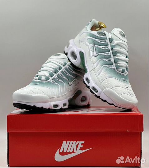 Кроссовки Nike Air Max Plus