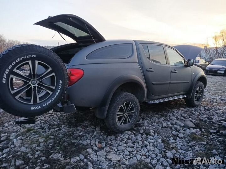 Силовые пороги на Mitsubishi L200 2006-2015