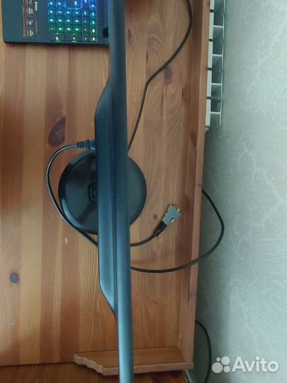 Монитор Philips 226v3l