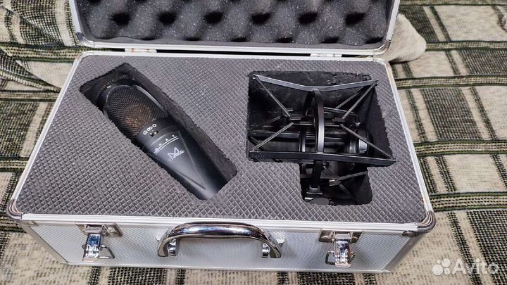 Микрофон Art M Three