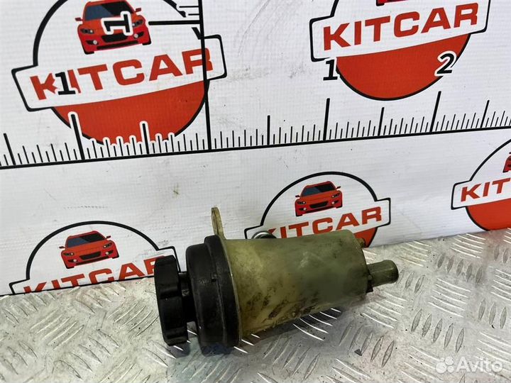 Бачок гур Ford Focus 2