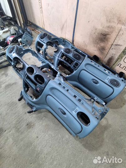 Торпедо renault scenic 1 airbag