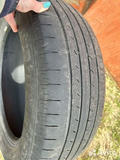 Goodyear EfficientGrip 215/60 R17