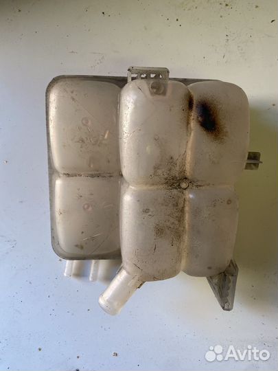 Бачок раширительный Мазда, Форд