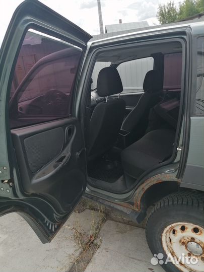 Niva chevrolet в разбор 2012 года