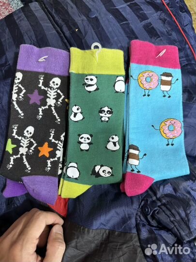 Носки с рисунками, выгоревшие на солнце