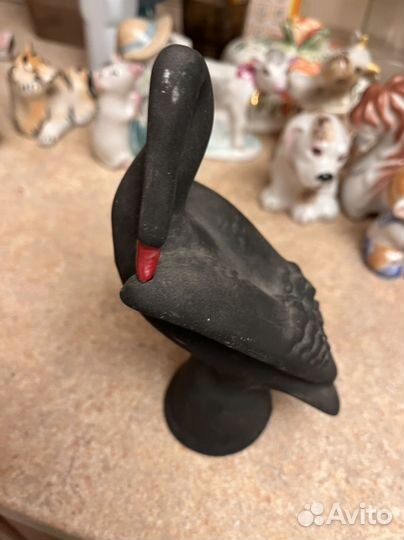 Статуэтка фарфор Черный лебедь Дулево