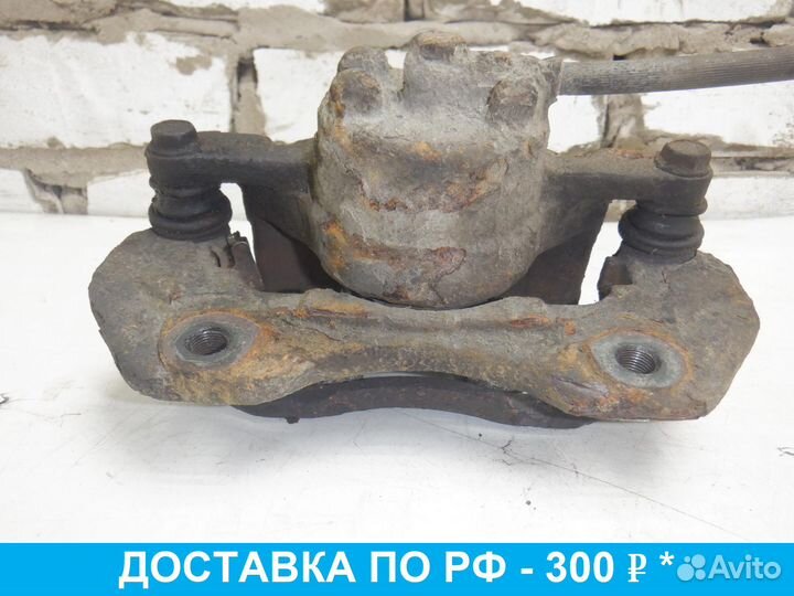 Суппорт передний правый Lancer 9