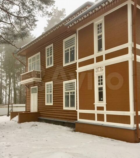 Коттедж 218 м² на участке 1,93 га