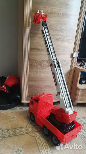 Игрушка пожарная машина