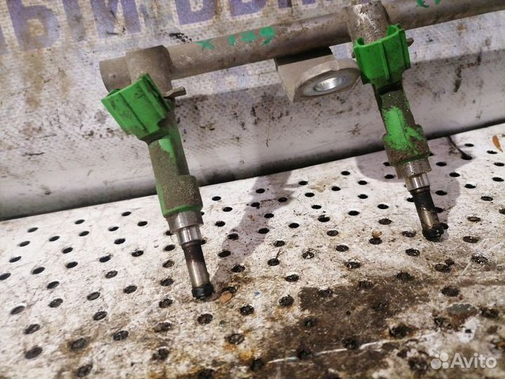 Рейка топливная (рампа) Toyota Camry