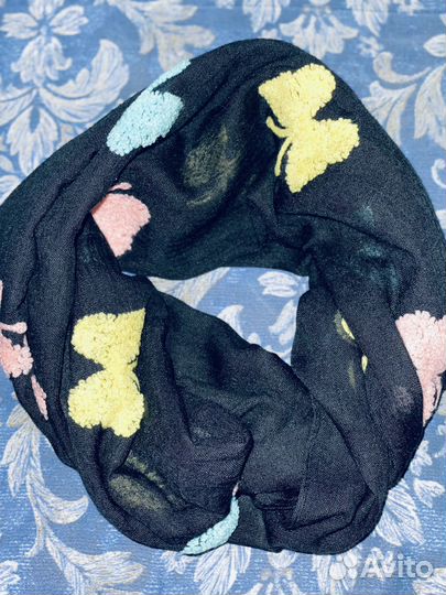 Шарфы и палантины