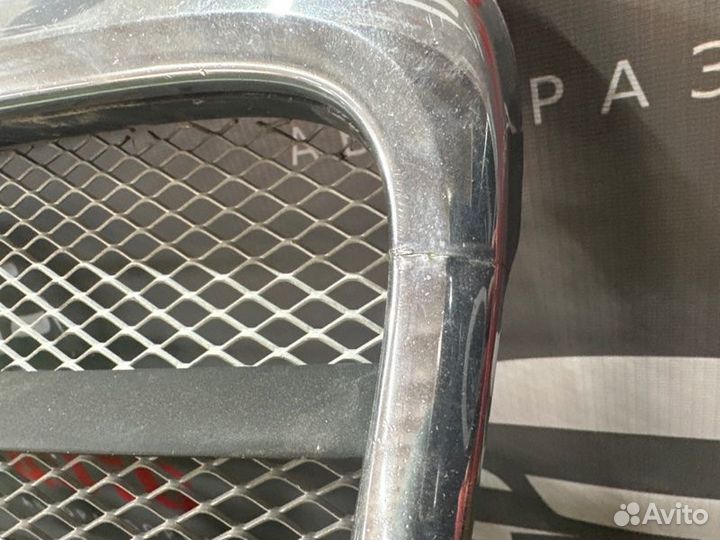 Решетка радиатора Audi A6 C6 Quattro седан 3.2