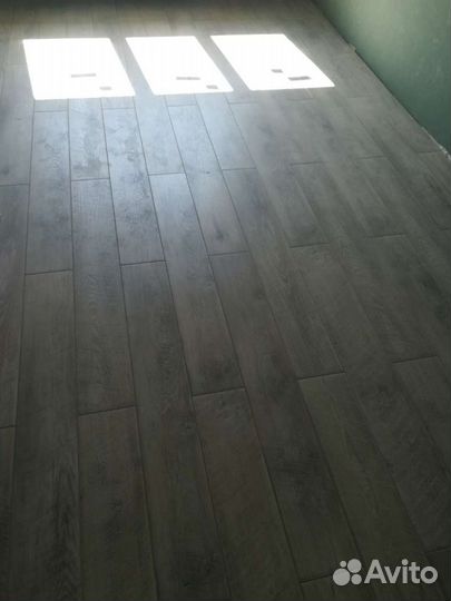 Поклейка обоев,молярные работы