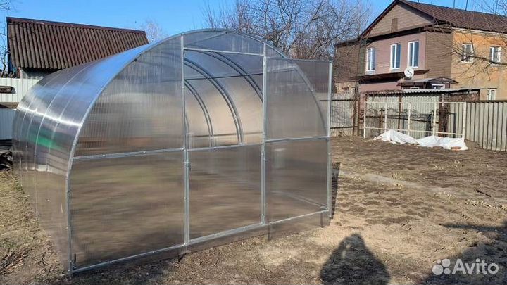 Теплица из поликарбоната