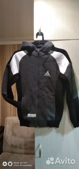 Подростковый спортивный костюм