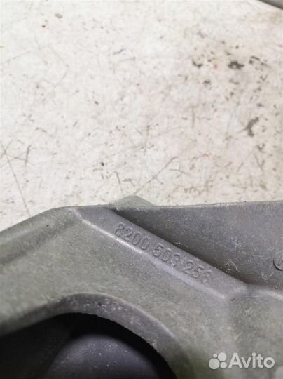 Кронштейн (сопут. товар) Рено Логан