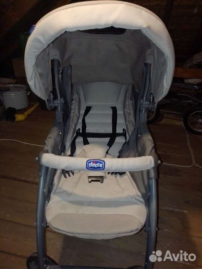 Прогулочная коляска