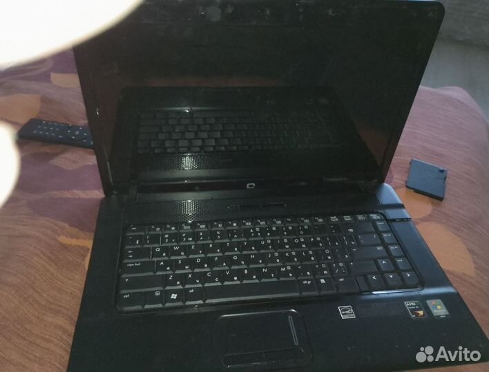 Ноутбук на запчасти compaq 615
