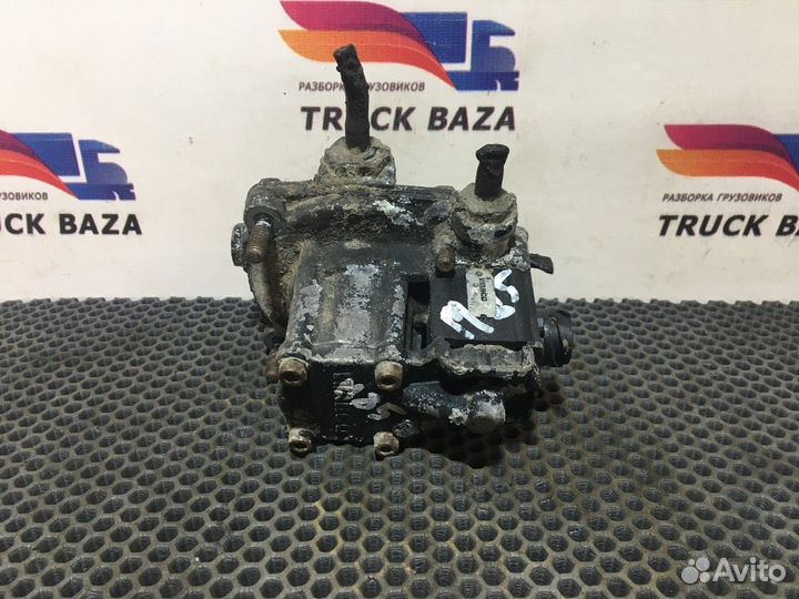 81521806021 Клапан ускорительный