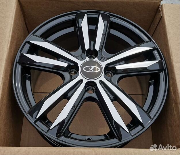 LADA Vesta, Largus R15 новые