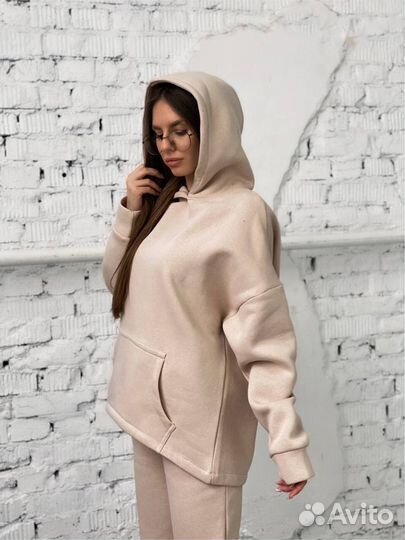 Спортивный костюм женский