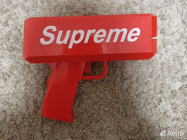 Supreme pistol