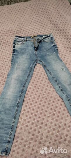 Джинсы