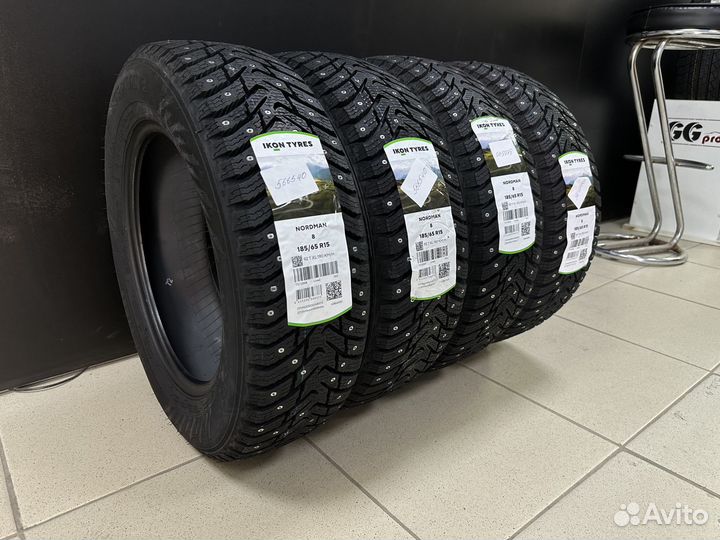 Ikon Tyres Nordman 8 215/60 R17